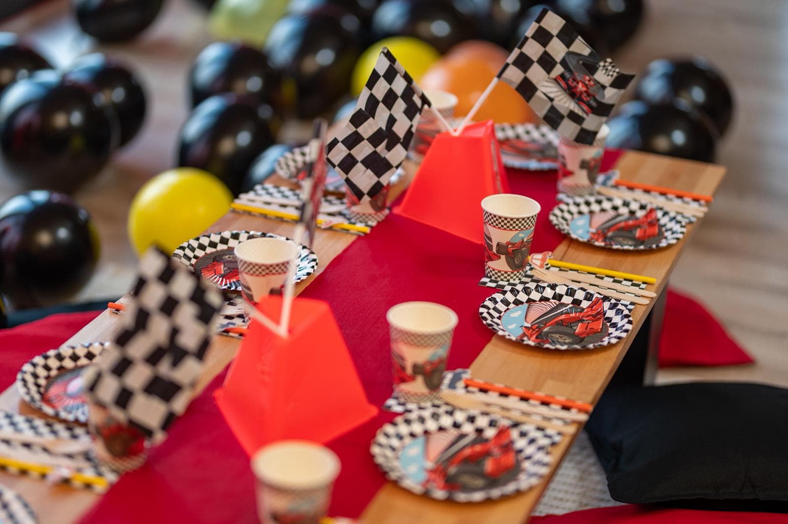 Aranjament masă copii 20