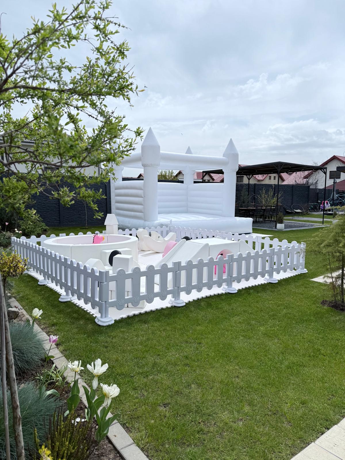 Castele Gonflabile & Soft Play